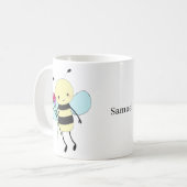 Cute Honey Bee Holding Flowers Custom Name Koffiemok (Voorkant links)