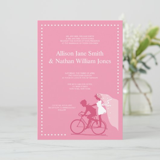 CUTE Honeysuckle Bicycle Couple Wedding Invitation Kaart (Staand voorkant)