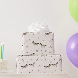 Cute Horses & Horseshoes Kids Birthday Light Beige Cadeaupapier