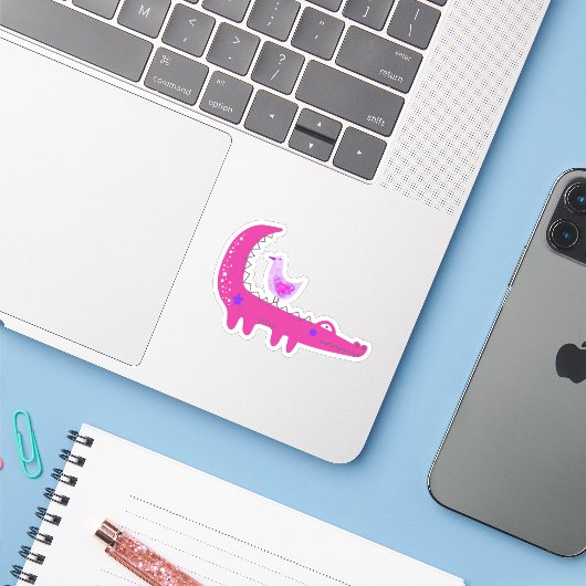 Cute Hot Pink Alligator en Seagull-laptop Sticker (Laptop met iPhone)