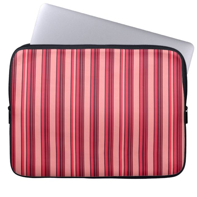 Cute hot pink stripes laptop sleeve (Voorkant)