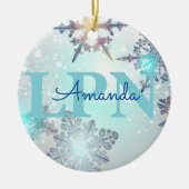 Cute Ice Blue Snowflake Persoonlijke benaming LPN Keramisch Ornament (Voorkant)