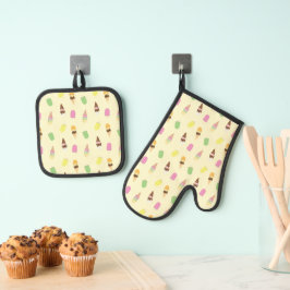 Cute Ice Cream Cones Popsicle Ice Blocks on Yellow Ovenwant & Pannenlap Set