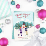 Cute Illustrated Snowman & Kinder non-Photo Feestdagenkaart<br><div class="desc">Deze donkerste vakantiekaart is voorzien van schattige, geïllustreerde kinderen en een sneeuwpop, de woorden "The most Wonderful Time of the Year" met bergen en pijnbomen op de achtergrond. Op de achterzijde is een sneeuwvlokpatroon aangebracht op een kerstgroene achtergrond. Een schattige kaart voor het verzenden van je wensen voor feestelijke vrolijkheid....</div>