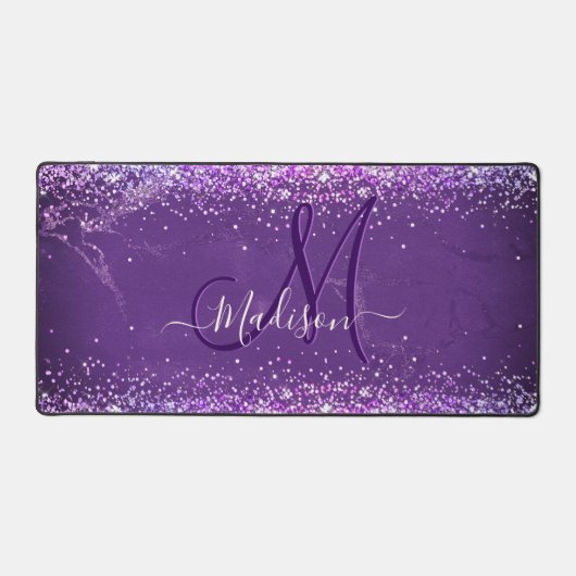 Cute iridescent paars goudfaux glitter monogram bureaumat (Voorkant)