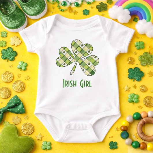 Cute Irish girl ingecheckt Romper