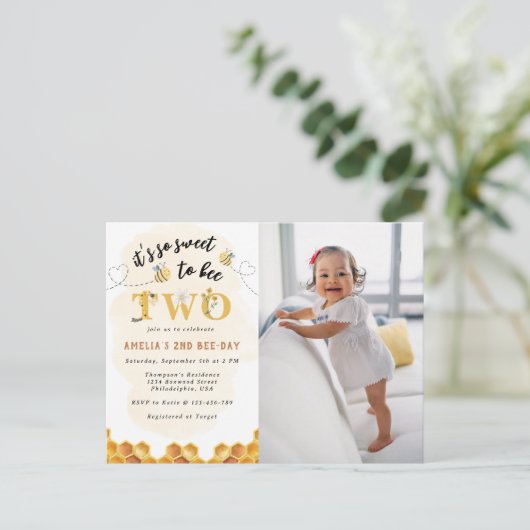 Cute its zo lief om twee verjaardag uitnodiging te (Staand voorkant)