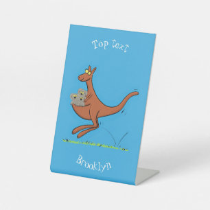Cute kangaroo en koalas cartoon reclamebord met voetstuk