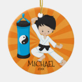 Cute Karate Boy Persoonlijk kerstversiering Keramisch Ornament (Voorkant)