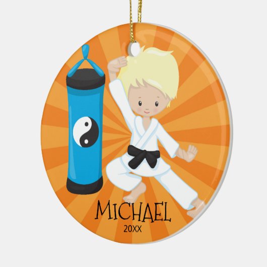 Cute Karate Boy Persoonlijk kerstversiering Keramisch Ornament (Links)