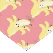 Cute kawaii banana cartoon korte tafelloper (Hoek)