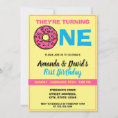 Cute Kawaii Donut Yellow Joint Twin 1st Birthday Kaart (Voorkant)