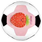 Cute kawaii strawberry cartoon illustration voetbal (Gedraaid)