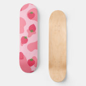 Cute Kawaii Strawberry Koe Pattern Persoonlijk Skateboard (Voorkant)
