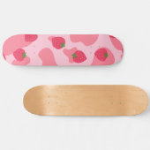 Cute Kawaii Strawberry Koe Pattern Persoonlijk Skateboard (Horizontaal)