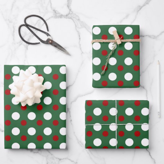 Cute kerstFeestdagen Polka Dots Pattern Green Inpakpapier Vel (Voorkant)