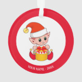 Cute Kerstmis Elf, aangepaste naam op rood en wit Ornament (achterkant)
