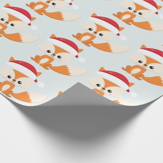 Cute Kerstmis Fox Santa Hat Pastel Blue Pattern Cadeaupapier (Hoek)