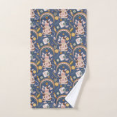 Cute Kerstmis Yoga Koe Whimsical Pattern Blue Bad Handdoek (Handdoek)