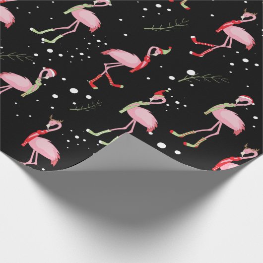 Cute kerstroze flamingo patroon cadeaupapier (Hoek)