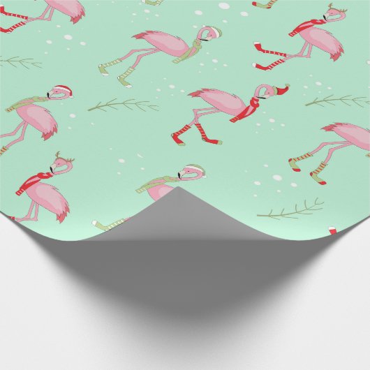 Cute kerstroze flamingo patroon cadeaupapier (Hoek)