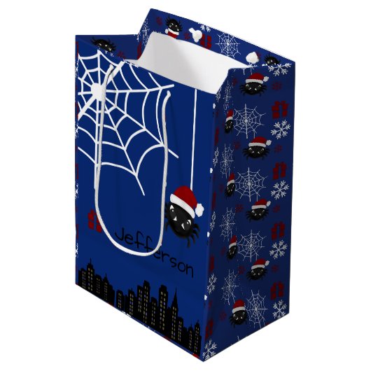 Cute Kerstspin Gepersonaliseerde Cadeautas (Voorkant Gekanteld)