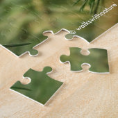 Cute Kinglet Songbird Causes Stir in de Fir Legpuzzel (Zijkant)