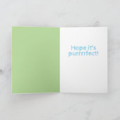 Cute Kitten die bloemen op haar hoofd draagt. Kaart (Binnen)