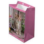 Cute Kitten Medium Cadeauzakje (Voorkant Gekanteld)