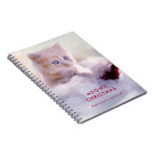 Cute Kitten rust op een kerstman met kerstmis Notitieboek (Rechterzijde)