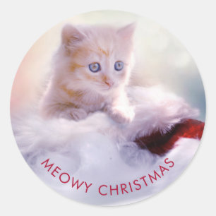 Cute Kitten rust op een kerstman met kerstmis Ronde Sticker