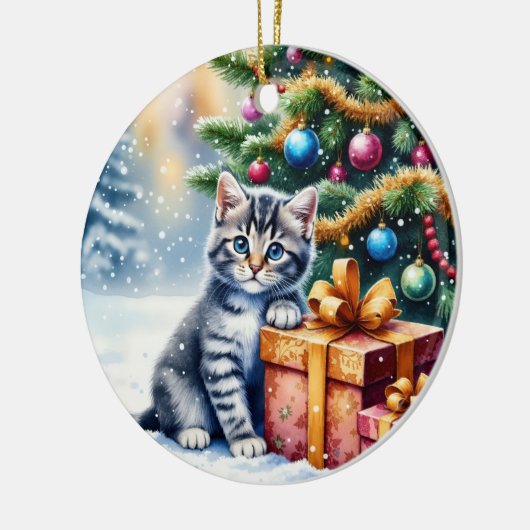 Cute Kitten Under Christmas Tree Keramisch Ornament (Links)