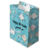 Cute Kitty Cats Whimsical Pattern Happy Birthday Medium Cadeauzakje (Voorkant Gekanteld)