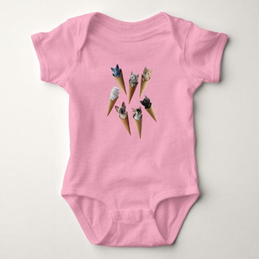 Cute Kitty Kegelvormen  Romper (Voorkant)