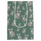 Cute Koala Eucalyptus Green Pattern Medium Cadeauzakje (Achterkant)