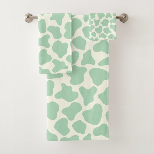 Cute Koe Animal Print Patroon Aesthetic Mint Green Bad Handdoek (Insitu)