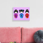 Cute kokeshi poppencartoon canvas afdruk (Insitu (Woonkamer))