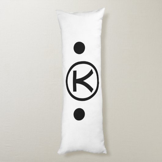 Cute Kuma Beer Kaomoji Japanse Emoticon Text Art Lichaamskussen (Achterkant (Verticaal))