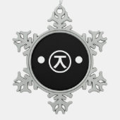 Cute Kuma Beer Kaomoji Japanse Emoticon Text Art Tin Sneeuwvlok Ornament (Voorkant)