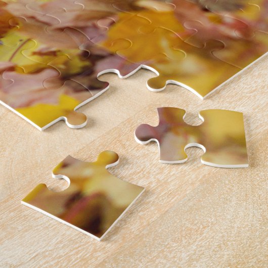 Cute Labrador Dog in Fall Leaves Legpuzzel (Zijkant)