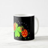 Cute Ladybird Shamrock Coffee Mok (Voorkant rechts)