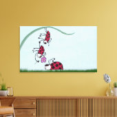 Cute Ladybug die zijn liefdesschilderingen uitstra Canvas Afdruk (Insitu (Woonkamer))