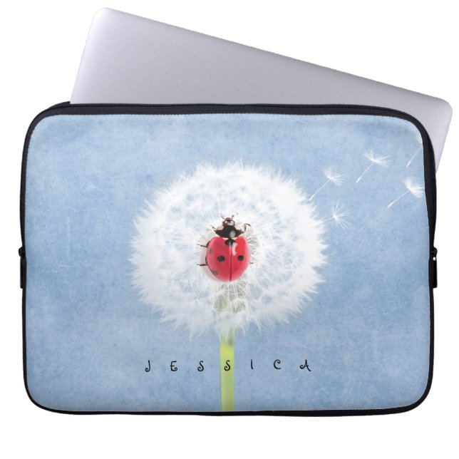 Cute Ladybug op Dandelion-Natuur Laptop Sleeve (Voorkant)