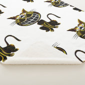 CUTE LAUGHING BLACK AND BRIGHT YELLOW CAT SHERPA DEKEN (3/4)