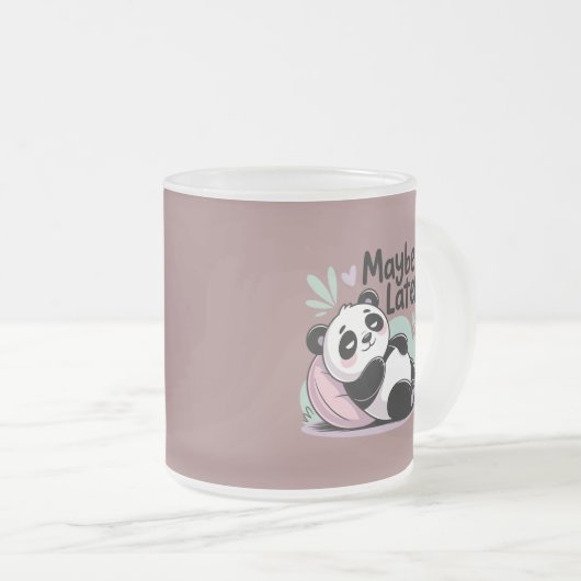Cute Lazy Panda – “Maybe Later” Relaxing Panda Matglas Koffiemok (Voorkant rechts)