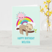 Cute Lazy Sloth met Sun & Rainbow Birthday Kaart (Gele Bloem)