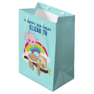 Cute Lazy Sloth met Sun & Rainbow Birthday Medium Cadeauzakje