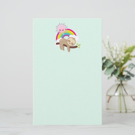 Cute Lazy Sloth met Sun & Rainbow Briefpapier (Staand voorkant)