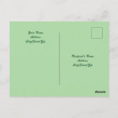 Cute Lazy White Dog met Green Scarf Shamrock P Briefkaart (Achterkant)