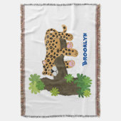 Cute leopard slapen in de cartoon afbeelding van d deken (Voorkant Verticaal)